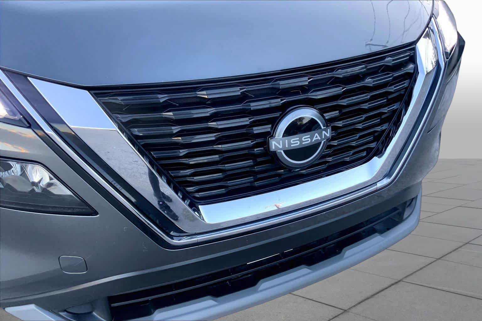 Used 2023 Nissan Rogue S FWD image 29