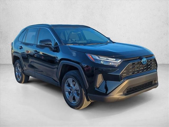 Certified 2024 Toyota RAV4 LE AWD/4WD image 3
