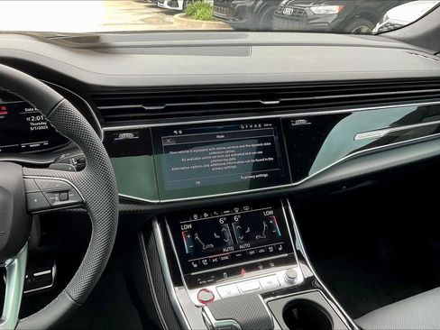New 2025 Audi SQ8 Prestige image 6