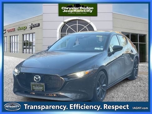 Used 2019 MAZDA MAZDA3 AWD Hatchback w/ Premium Pkg image 1