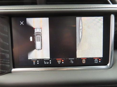 Used 2024 GMC Yukon Denali w/ Denali Reserve Package image 17