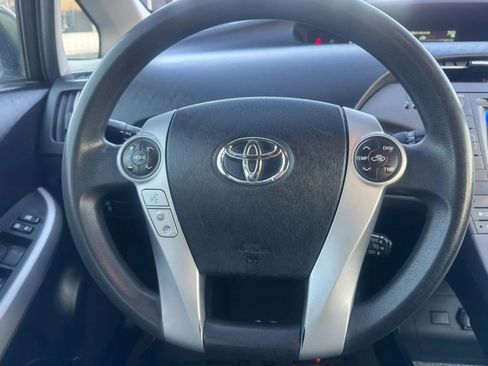 Used 2012 Toyota Prius Three image 28