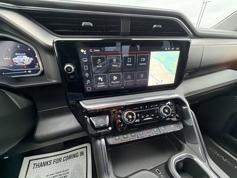 Used 2024 GMC Sierra 1500 Denali image 13