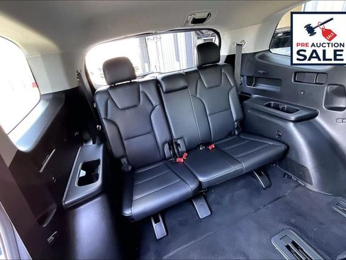 Used 2025 Kia Telluride S FWD image 27