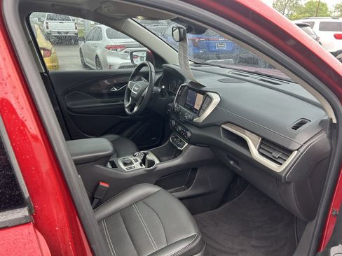 Used 2022 GMC Terrain Denali AWD/4WD image 13