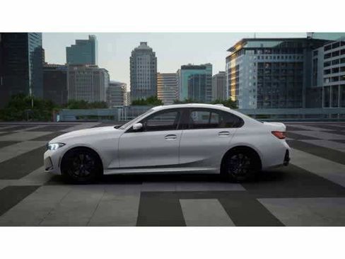 Used 2026 BMW 330i Sedan w/ M Sport Package RWD image 4