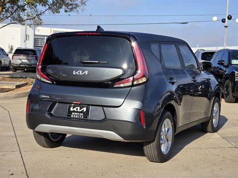 New 2025 Kia Soul LX w/ LX Technology Package image 4