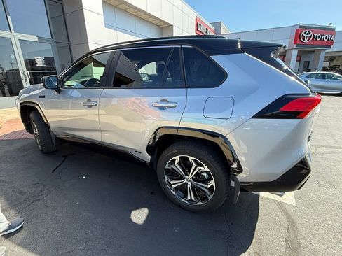 Used 2024 Toyota RAV4 XSE w/ Weather Package AWD/4WD image 6