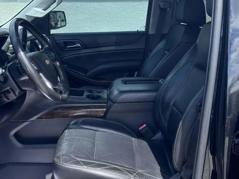 Used 2018 Chevrolet Suburban LT RWD image 9