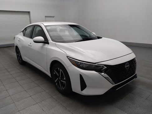 Used 2025 Nissan Sentra SV image 13