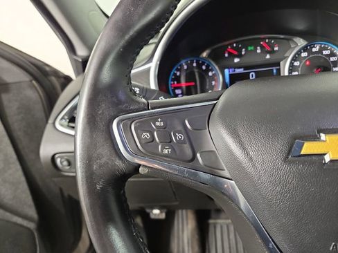 Used 2017 Chevrolet Malibu LT image 22