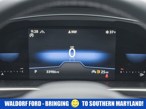 Used 2022 Volkswagen Tiguan SE image 48