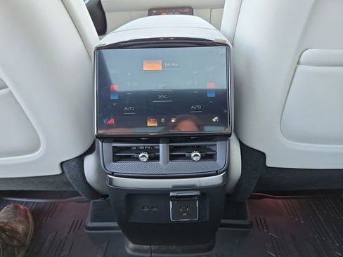 New 2026 Cadillac Vistiq Sport image 15