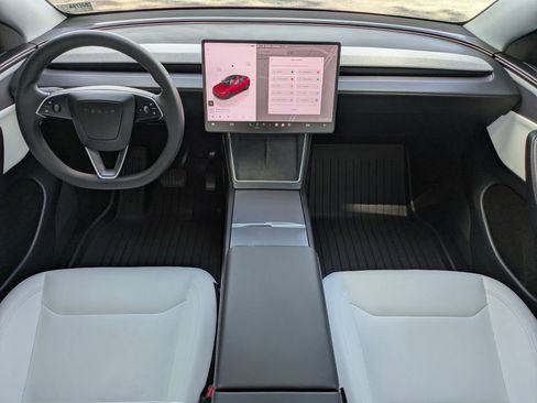 Used 2026 Tesla Model Y Long Range AWD/4WD image 2