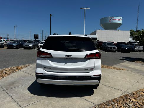 Used 2022 Chevrolet Equinox RS w/ RS Leather Package AWD/4WD image 4
