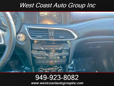 Used 2019 INFINITI QX30 image 17