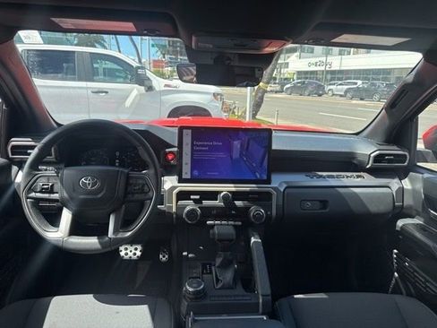 Used 2024 Toyota Tacoma 4x4 Double Cab image 7