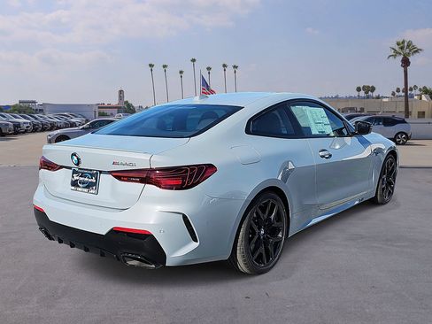 New 2026 BMW M440i Coupe w/ Premium Package RWD image 5