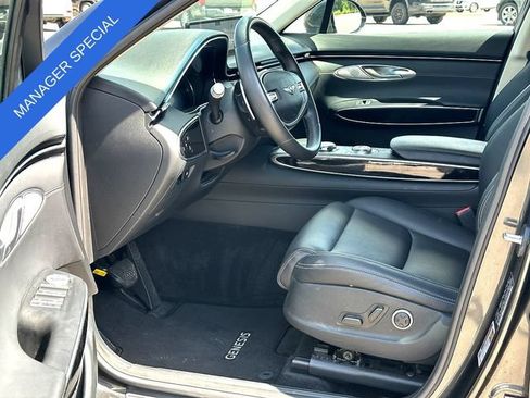 Used 2025 Genesis GV70 2.5T AWD/4WD image 10