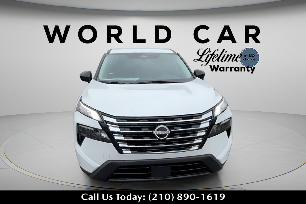 Used 2025 Nissan Rogue S FWD image 8