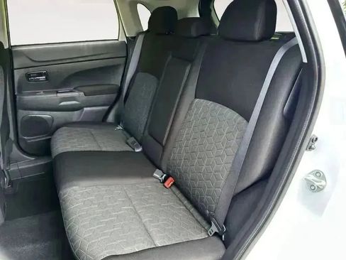 Used 2024 Mitsubishi Outlander Sport ES image 13