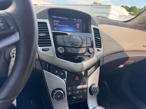 Used 2014 Chevrolet Cruze LT w/ Enhanced Safety Package FWD image 28