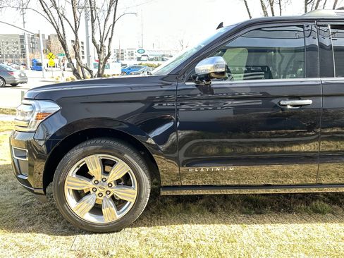 Used 2024 Ford Expedition Max Platinum image 10