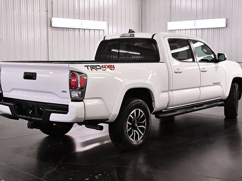 Used 2023 Toyota Tacoma TRD Sport AWD/4WD image 7