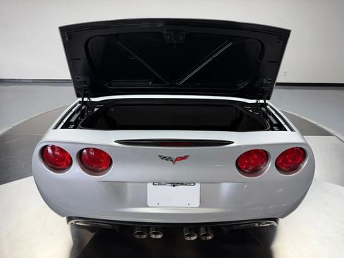 Used 2009 Chevrolet Corvette Convertible w/ Preferred Equipment Group RWD image 13