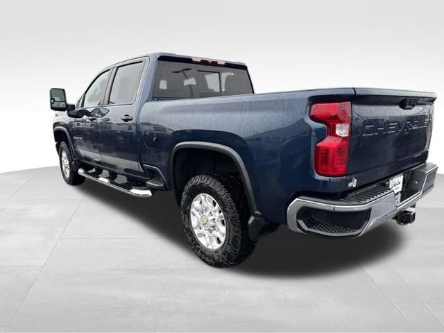 Used 2022 Chevrolet Silverado 3500 LT w/ Convenience Package AWD/4WD image 3