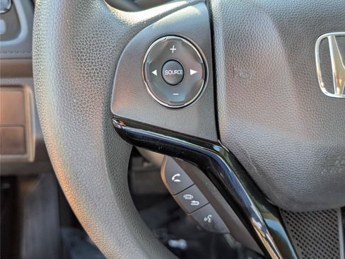 Used 2019 Honda HR-V LX image 20