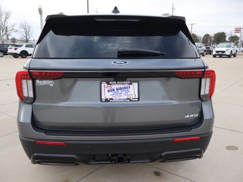 New 2026 Ford Explorer ST-Line image 6