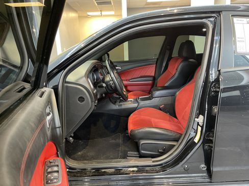 Used 2022 Dodge Charger Scat Pack RWD image 17