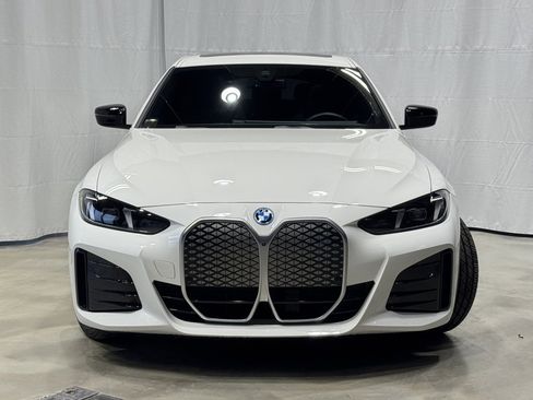 Certified 2025 BMW i4 xDrive40i w/ M Sport Package image 2