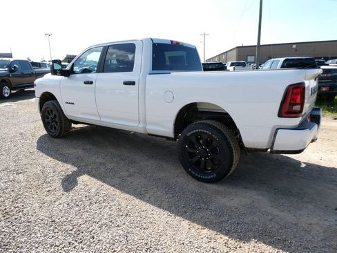 New 2026 RAM 2500 Big Horn AWD/4WD image 7