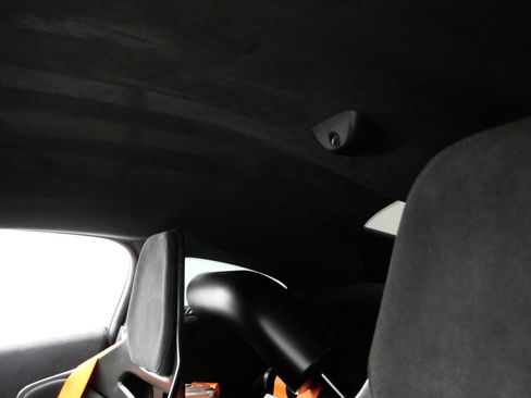 Used 2019 McLaren 600LT RWD image 30