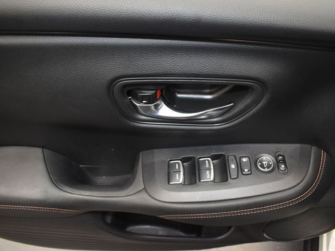 Used 2024 Honda HR-V Sport image 11