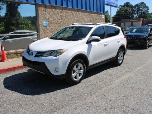 Used 2013 Toyota RAV4 XLE FWD image 3