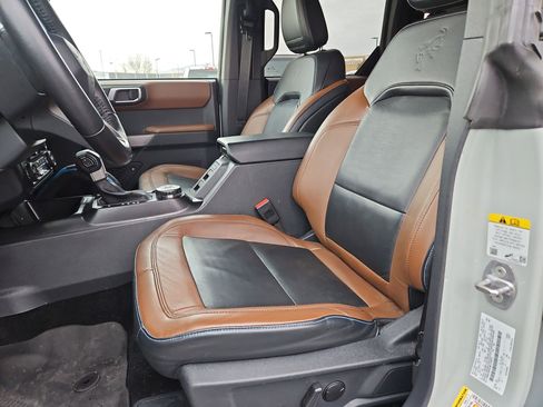 Used 2021 Ford Bronco Outer Banks image 17