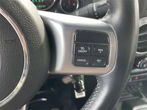 Used 2015 Jeep Wrangler Sport image 16