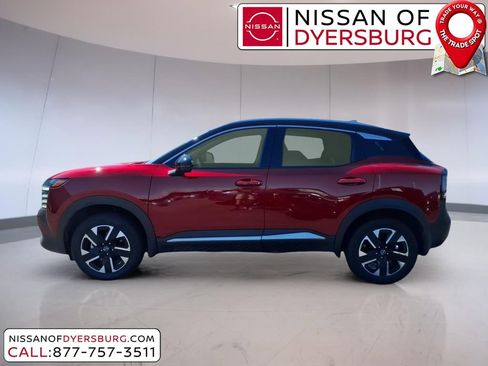 Used 2025 Nissan Kicks SR FWD image 6
