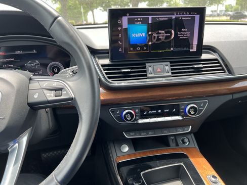 Certified 2023 Audi Q5 2.0T Premium Plus w/ Premium Plus Package AWD/4WD image 31