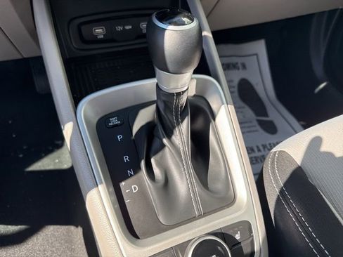 Certified 2026 Hyundai Venue SEL image 34