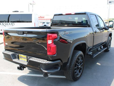 Used 2026 Chevrolet Silverado 2500 Custom w/ Custom Value Package AWD/4WD image 8