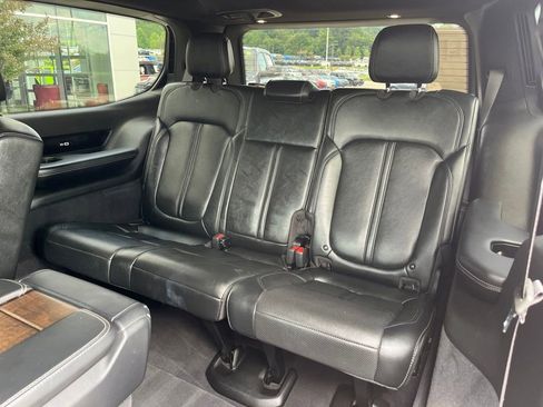 Used 2023 Jeep Grand Wagoneer 4WD image 17