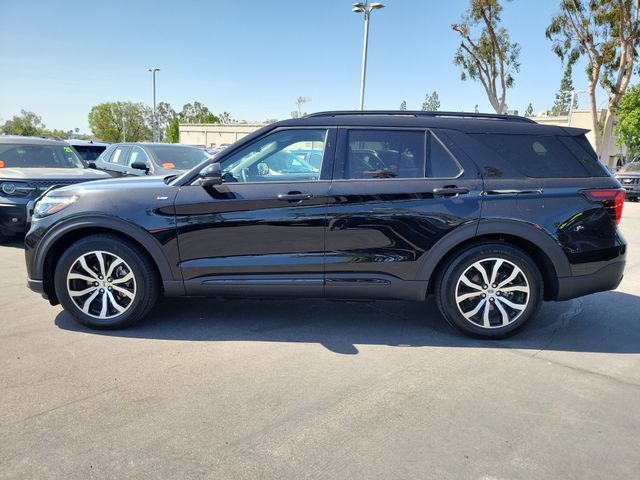 Used 2025 Ford Explorer ST-Line RWD image 30