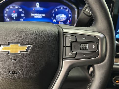 Used 2024 Chevrolet Silverado 1500 LT AWD/4WD image 19