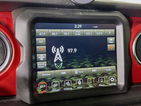 Used 2021 Jeep Gladiator Rubicon AWD/4WD image 21