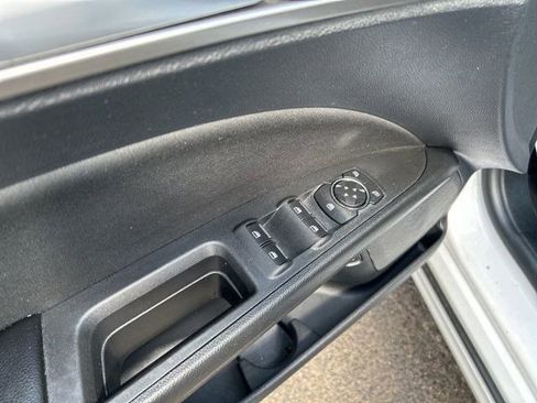 Used 2020 Ford Fusion SE image 13