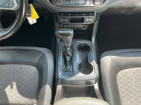 Used 2016 Chevrolet Colorado Z71 AWD/4WD image 28
